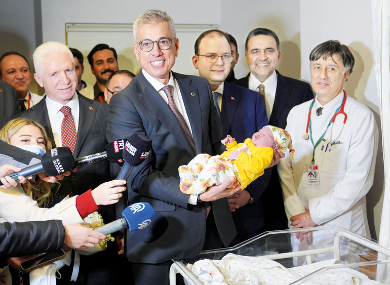 Türkiye yeni yıla böyle ‘merhaba’ dedi... Huzurla barışla geç 2026