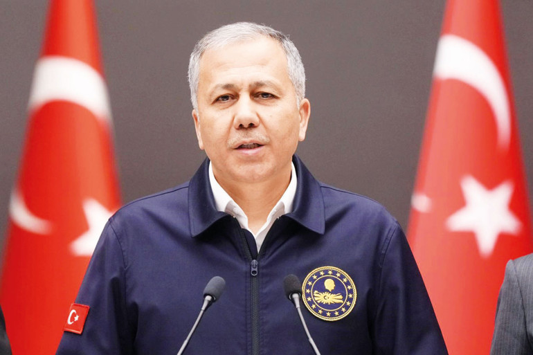 Türkiye yeni yıla böyle ‘merhaba’ dedi... Huzurla barışla geç 2026