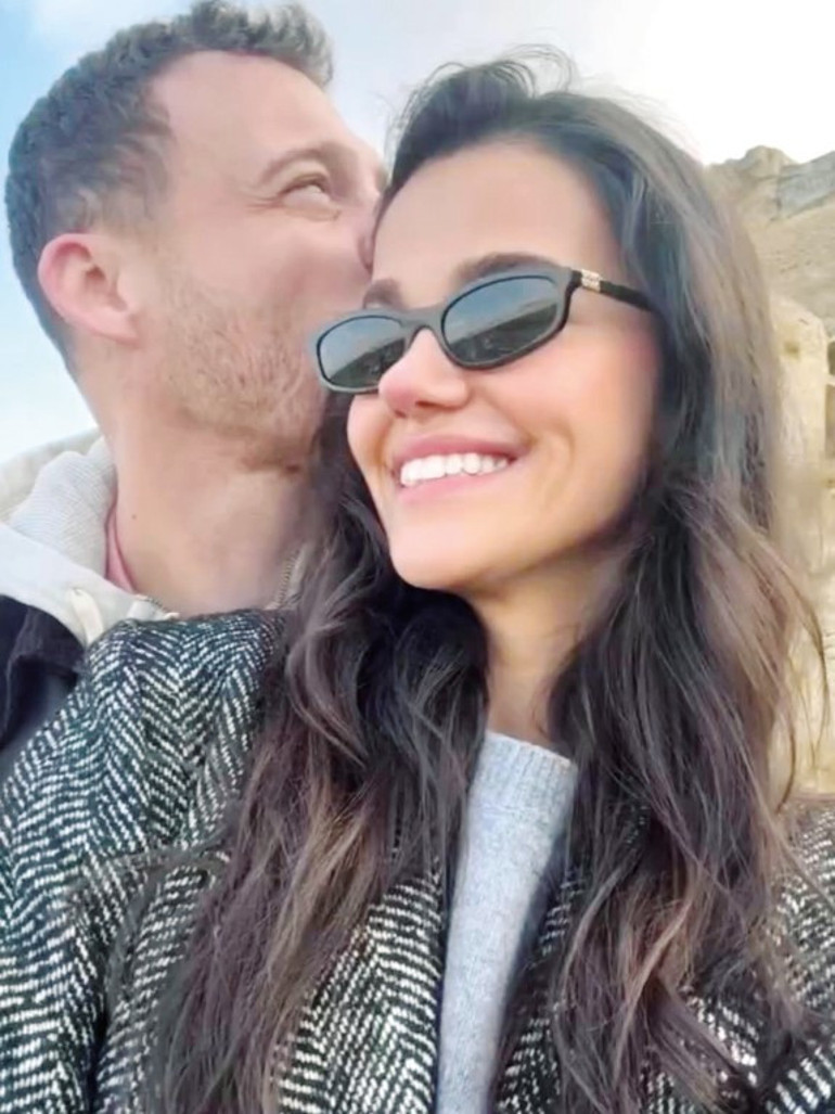 Selin Yağcıoğlu ile Kerem Bürsinden aşk ilanı