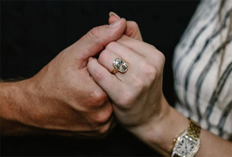 Onların falına çoktan bakılmış... Üç vakte kadar ikiz kız bebekler gelecek