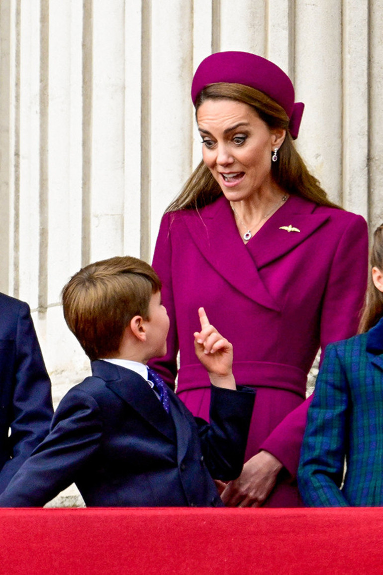 O başka kimseye benzemiyor… Tarihin göreceği en muhteşem kraliçe yola çıktı: Herkesin ona hayran olmasının sebebi belli