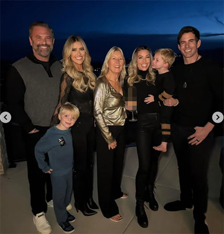 Dünya alem dostça ayrılık görsün... Eski kocası, yeni sevgilisi... 2026ya hep birlikte girdiler