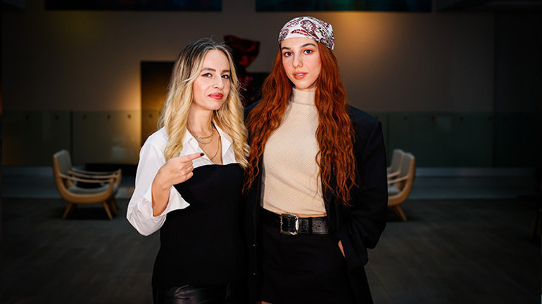 SELİN GEÇİT ÖZEL RÖPORTAJ: Shakira Gibi Bakıyorum