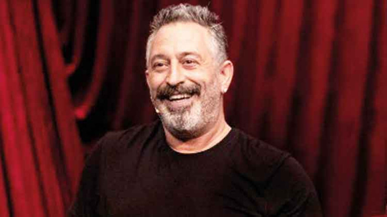 Çatı yok, kaset yok ama esnaf var