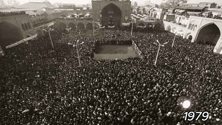 Çatı yok, kaset yok ama esnaf var