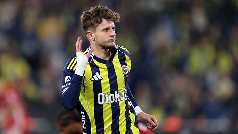 Fenerbahçe’de Sebastian Szymanski için çözüm aranıyor