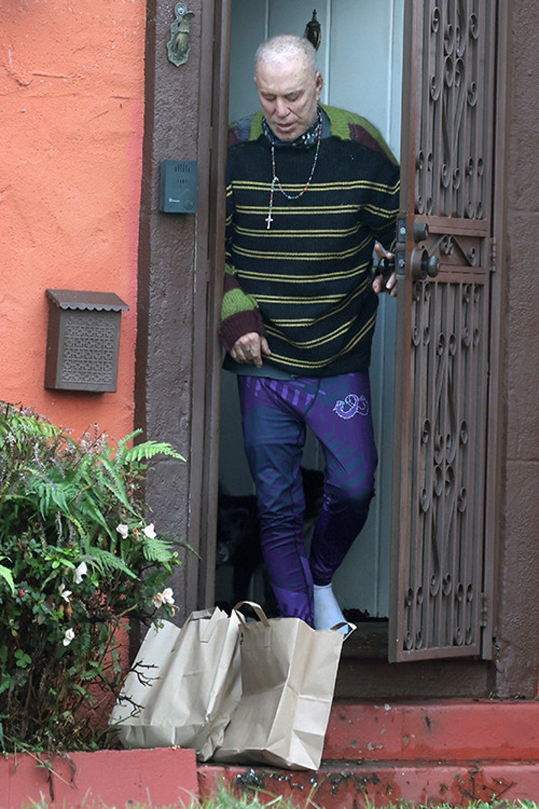 Bir zamanlar sevdiği kadınlar bile yanında değil artık... Sinemanın yıldızı böyle sönüp gitti... Gün gelir efsaneler de yıkılır