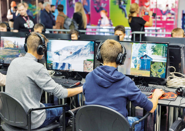 Oyun oynayarak kazananlar: Milyonlarca dolar bütçeli bilgisayar oyunlarını önce onlar test ediyor