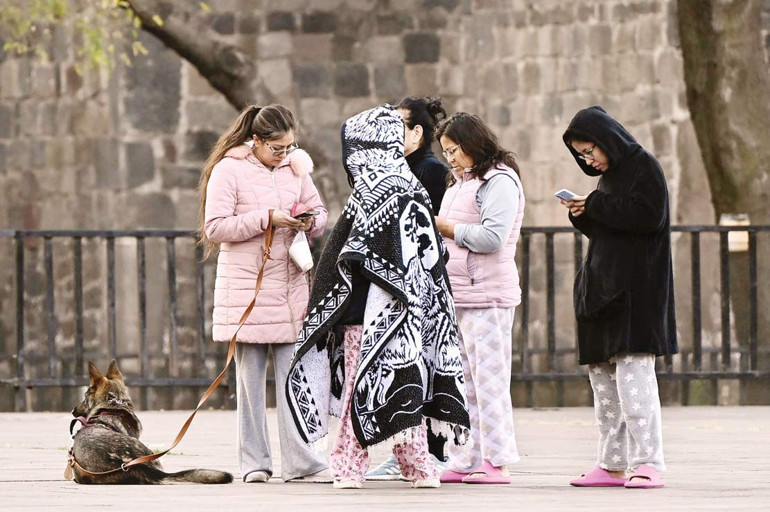 Turizm cenneti 6.5 ile sallandı… 2 ölü 12 yaralı