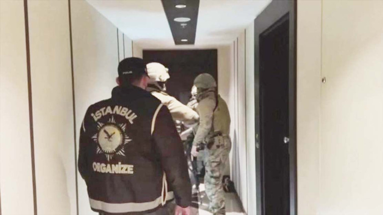 Silahlı suç örgütünün hedefi… ‘Bana yolunu kaybetmiş gençler bul’