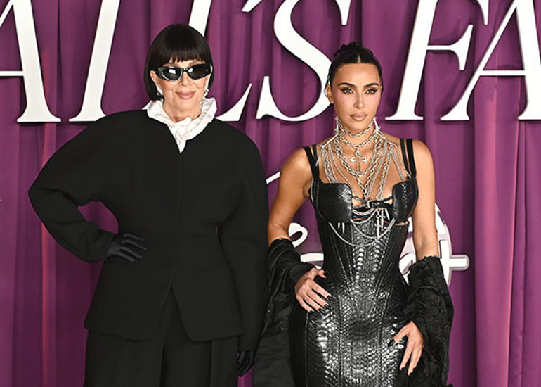 Kızlarıyla gençlik ve güzellik yarışına girdi… Estetik cerrahlara bir servet döktü… Şimdi en tehlikeli ameliyata hazırlanıyor