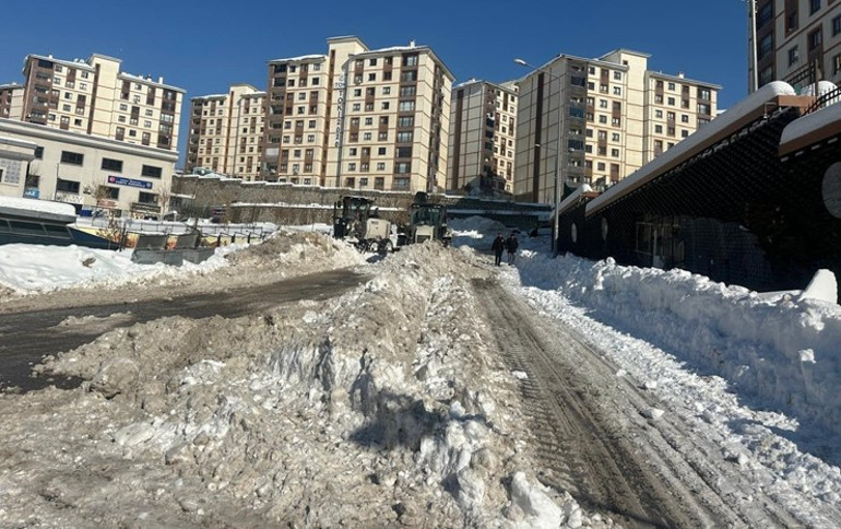 Yeni haftada hava nasıl olacak Aralarında İstanbul da var: Meteorolojiden yağış ve soğuk hava uyarısı