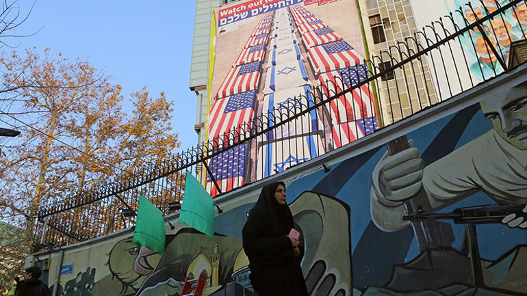 İrandan ABD ve İsraile tabutlu afişle gönderme: Askerlerinize dikkat edin