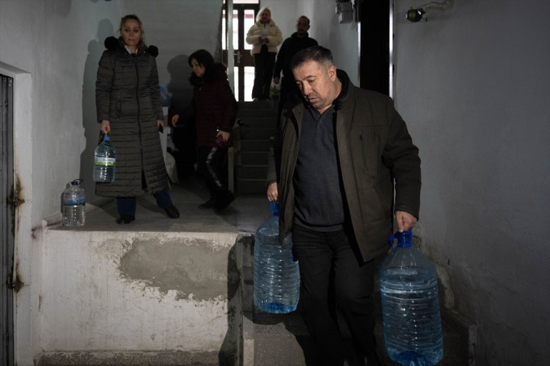 Karşı binada var, bizde yok | Ankaradaki 48 daireli apartmanın çilesi bitmiyor İsyan ettiler: Faturasını ödediğimiz hizmeti alamıyoruz