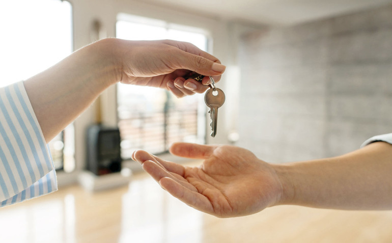 Kiracı anahtarı teslim etmek zorunda mı