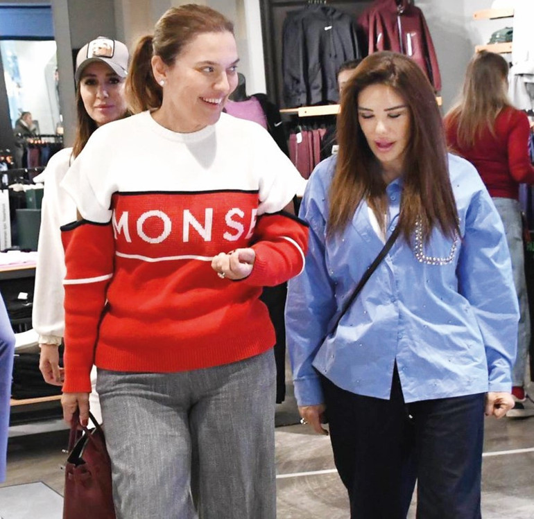 Demet Akalın, Lvbel C5’e sahip çıktı: O devir geçti