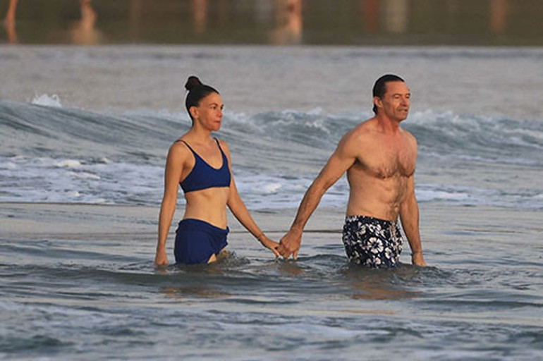 Yuvalar yıkan yasak aşk çoktan ifşa oldu... Şimdi onu elinden kapacaklar diye korkuyor... Kolye gibi boynuna asıldı