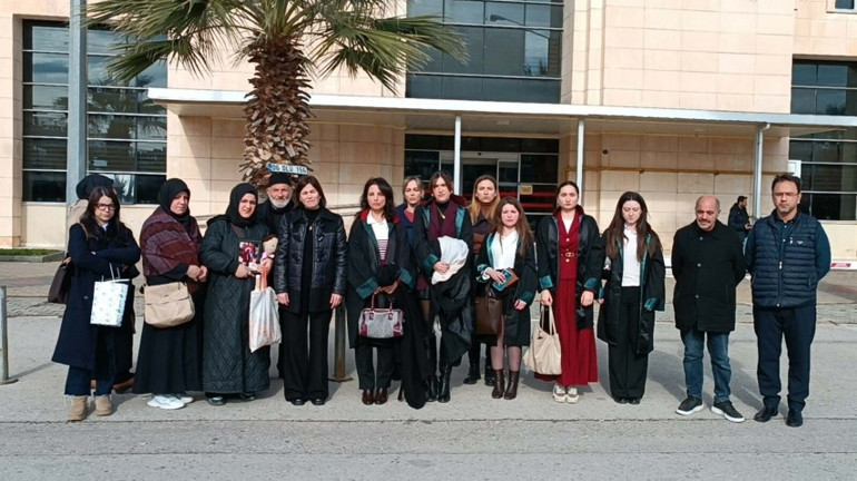 Nakliye sırasında düşen koltuk küçük Ebrarı hayattan koparmıştı Sanıkların savunmasına acılı anneden tepki