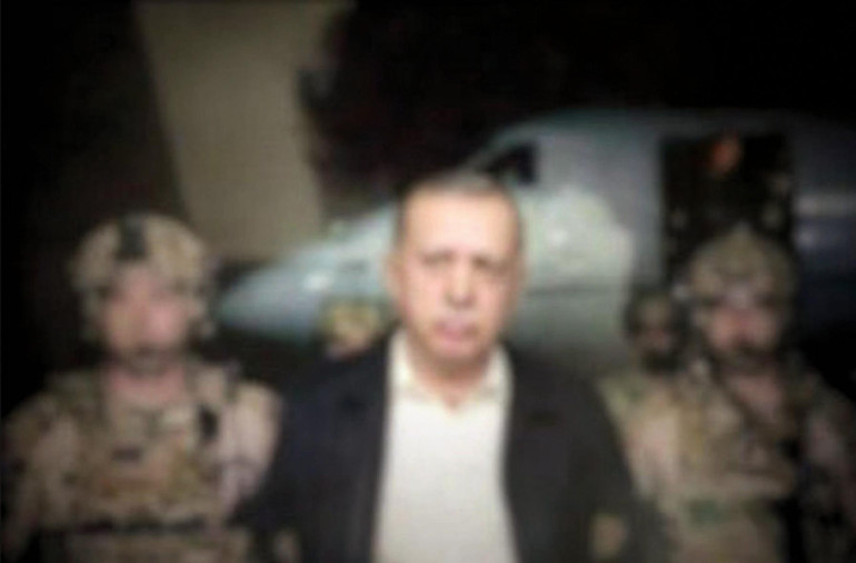 Kırmızı beyaz bir duvar