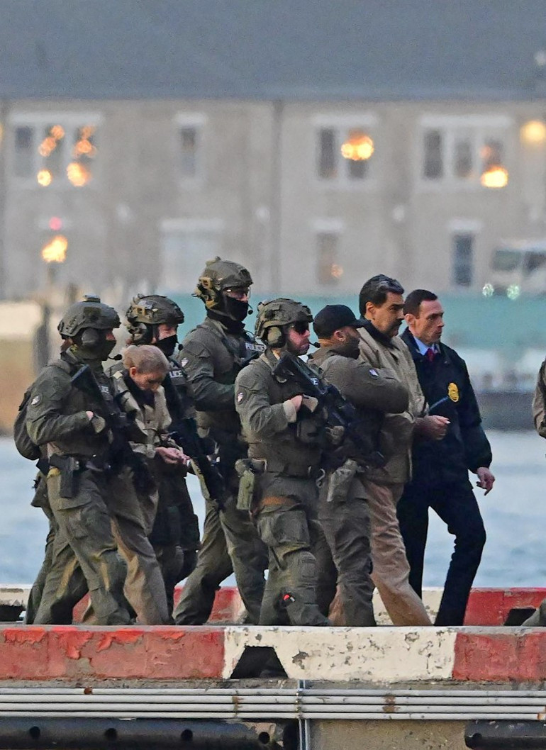 Trump Maduro’yu gösterip 4 ülkeye daha tehdit savurdu Vahşi Batı’ya geri dönüş gibi