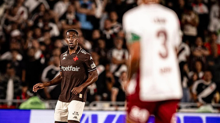 Galatasarayda sevindiren Carlos Cuesta gelişmesi Transferde beklenen haber Brezilyadan geldi