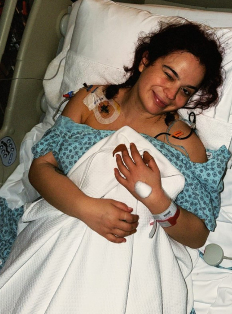 Aslı Bekiroğlu ameliyat oldu Şükürler olsun ki iyi geçti