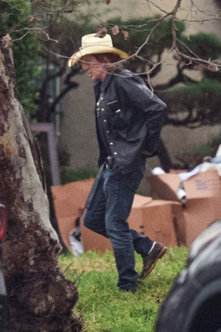 Bir zamanlar efsaneydi... Şimdi batağa saplandı... Menajeri acı gerçeği yüzüne haykırdı: Artık yıldız değilsin, kuruş verseler kabul et