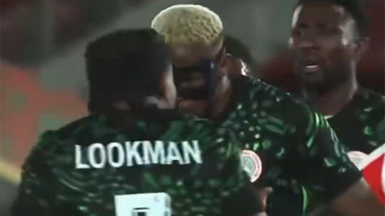 Nijeryada Osimhen ve Lookman birbirine girdi Mozambik maçında şok anlar