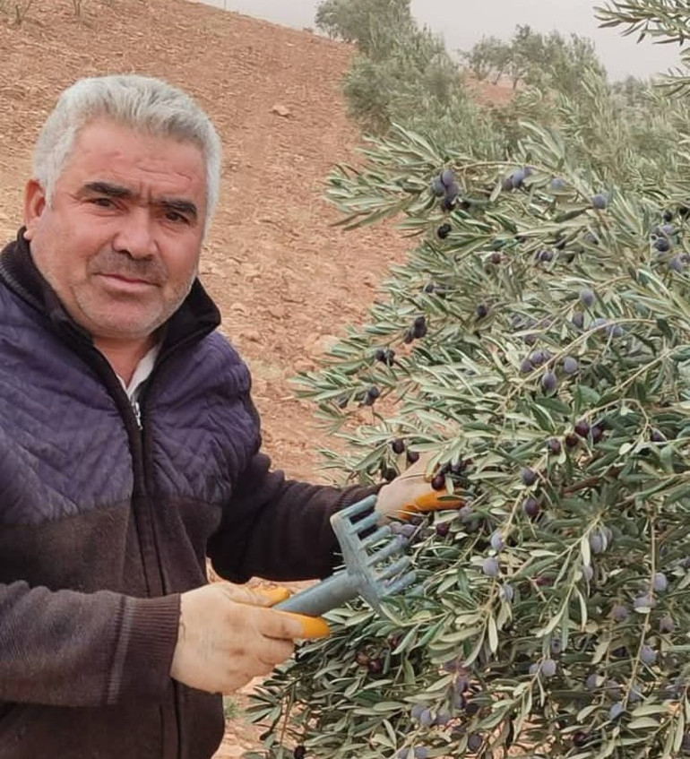 Oturduğu binada asansör boşluğuna düşüp hayatını kaybetti