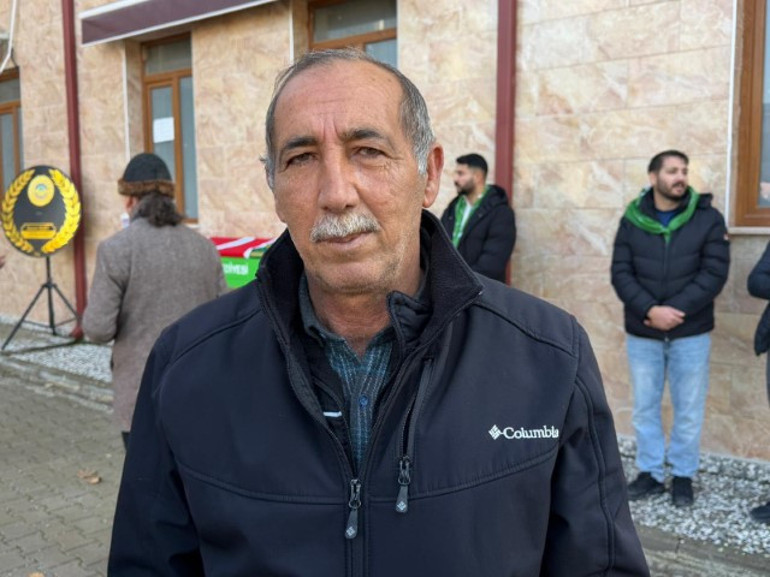 Yarışırken 3 kişinin ölümüne neden oldu 21 yaşındaki Eray gözyaşları içinde son yolculuğuna uğurlandı