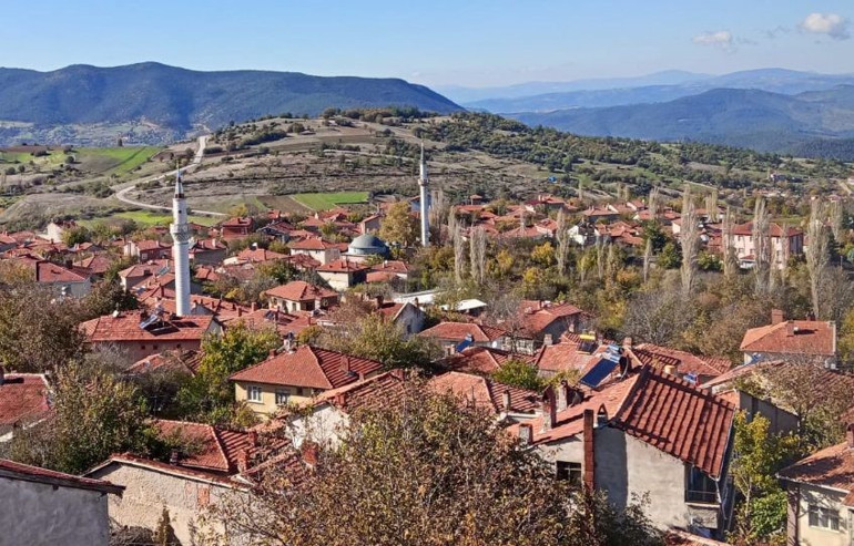 Bir köyün 60 yıllık isim mücadelesi Bakanlığın onayı ile eskiye dönüldü... Şimdi özümüze döndük