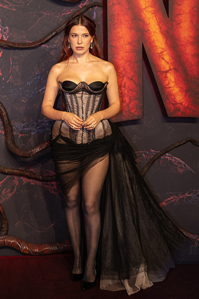 Milyonları çoktan cebine koyan oyuncu yarı emekli oldu... Artık evinin kadını, kızının annesi, hayvanlarının bakıcısı