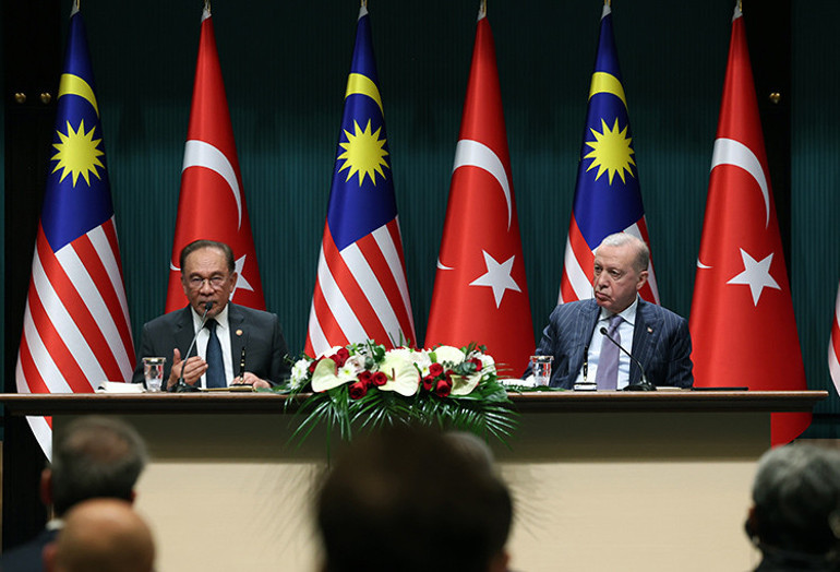 Son dakika... Cumhurbaşkanı Erdoğan: Malezya ile ticaret hedefimiz 10 milyar dolar