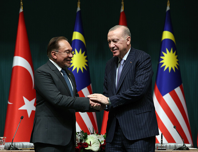 Son dakika... Cumhurbaşkanı Erdoğan: Malezya ile ticaret hedefimiz 10 milyar dolar