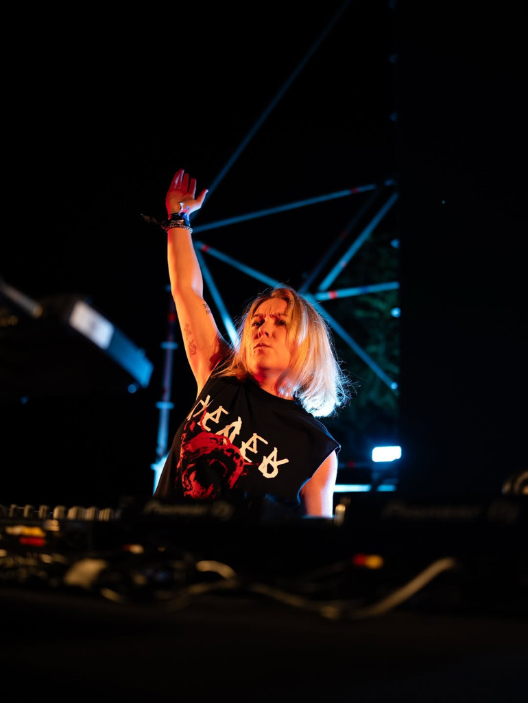 Yeni sesler, yepyeni eserler…