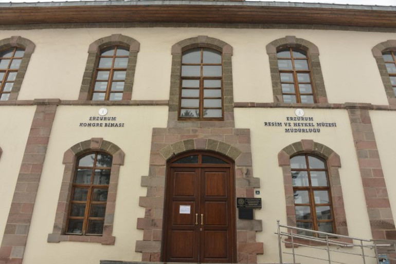 Tarihi kararlar burada alınmıştı | Erzurum Kongresinin yapıldığı bina ziyarete kapatıldı