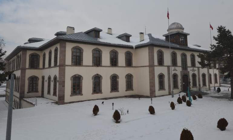 Tarihi kararlar burada alınmıştı | Erzurum Kongresinin yapıldığı bina ziyarete kapatıldı