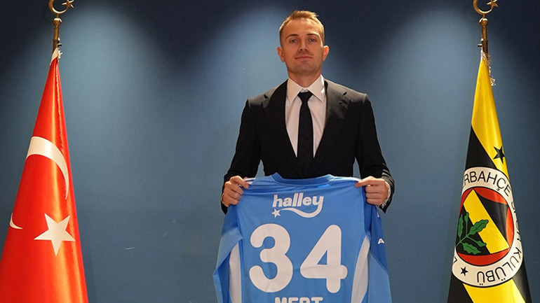 Fenerbahçe, Mert Günok transferini resmen açıkladı