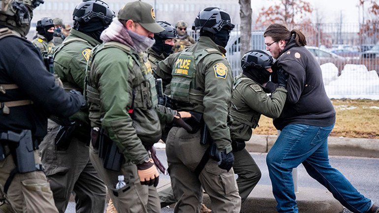 Sokak ortasında infaz ortalığı karıştırdı: ABD, barut fıçısı...