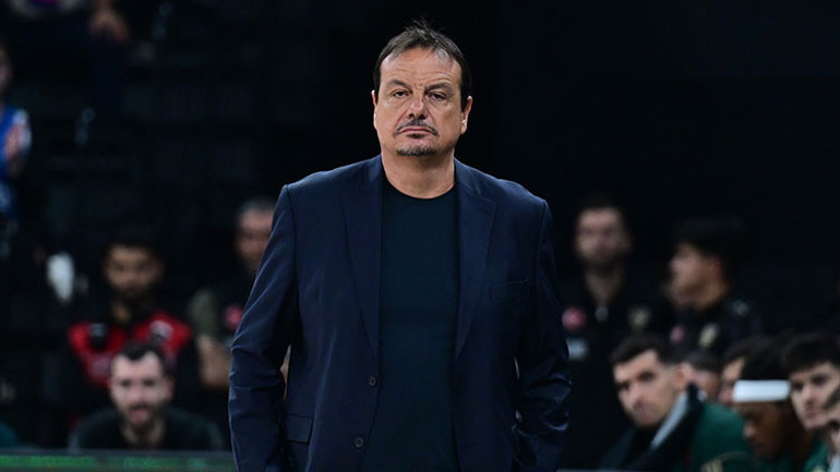 Ergin Atamandan ırkçı sözlere tepki Yunanistandan ayrılmam gerektiğini söylediler