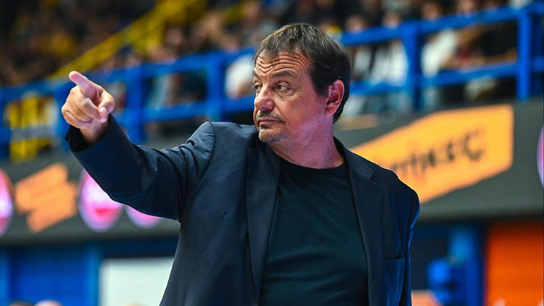 Ergin Atamandan ırkçı sözlere tepki Yunanistandan ayrılmam gerektiğini söylediler