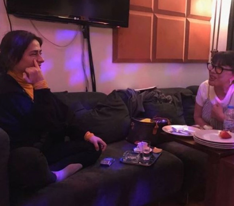 Yıldız Tilbeden gündem olan el işaretine açıklama