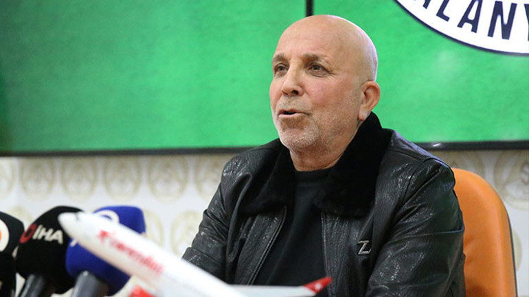 Fenerbahçe ile anılan Maestro için transfer açıklaması geldi