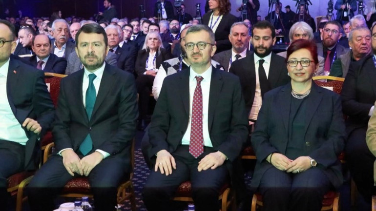 İletişim Başkanı Burhanettin Duran: Yapay zeka gazetecilikte özne olmamalı