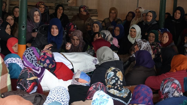 Saç ektirdiği sırada fenalaşıp hayatını kaybetmişti Yakınları anlattı: Sıklıkla sağlık taraması yaptırırmış