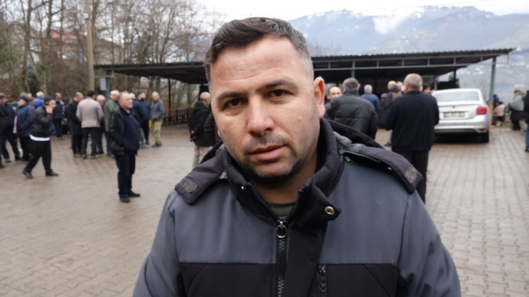 Saç ektirdiği sırada fenalaşıp hayatını kaybetmişti Yakınları anlattı: Sıklıkla sağlık taraması yaptırırmış