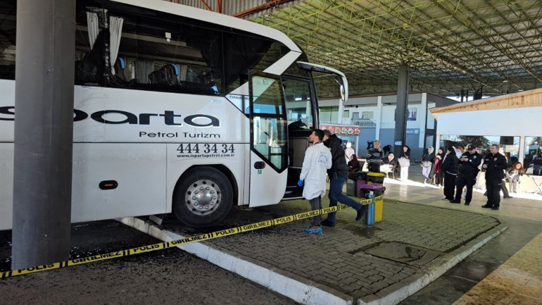 Yedek şoför hayatını kaybetti, muavin yaralandı