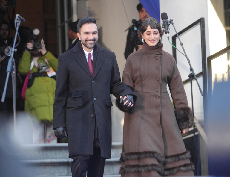 Farklı tarzıyla konuşulan ‘first lady’… Estetik olduğu kadar değer odaklı da