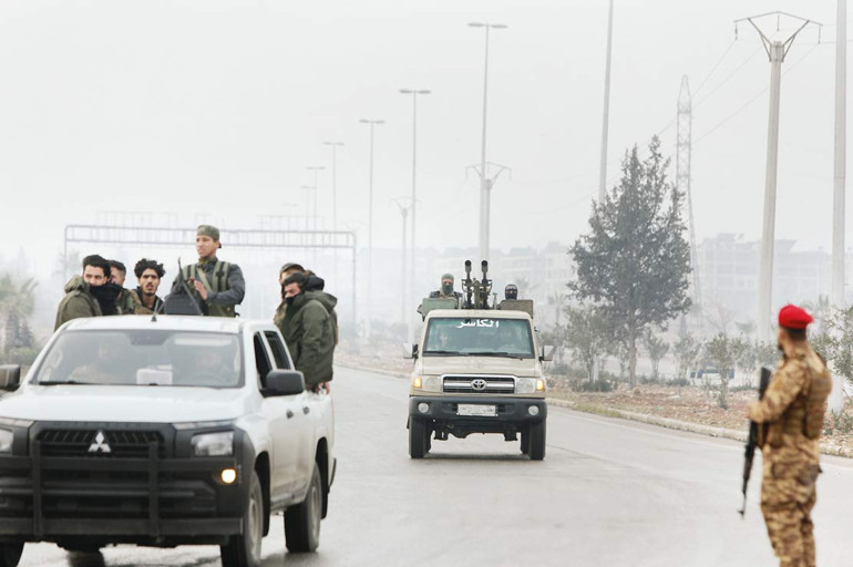 SDG yine bozgunculuk yaptı… Tahliye konvoyunu taradılar