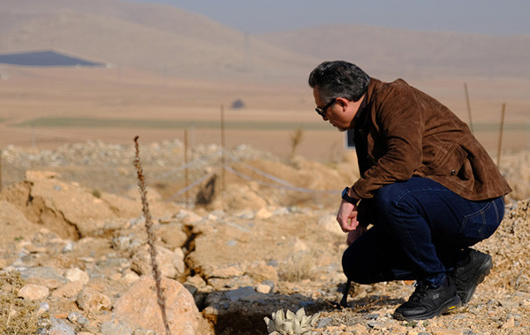 Bu ilk değil: Kent merkezine 30 kilometre mesafede oluştu Uzman uyardı: Titreşimden dolayı devam edecek